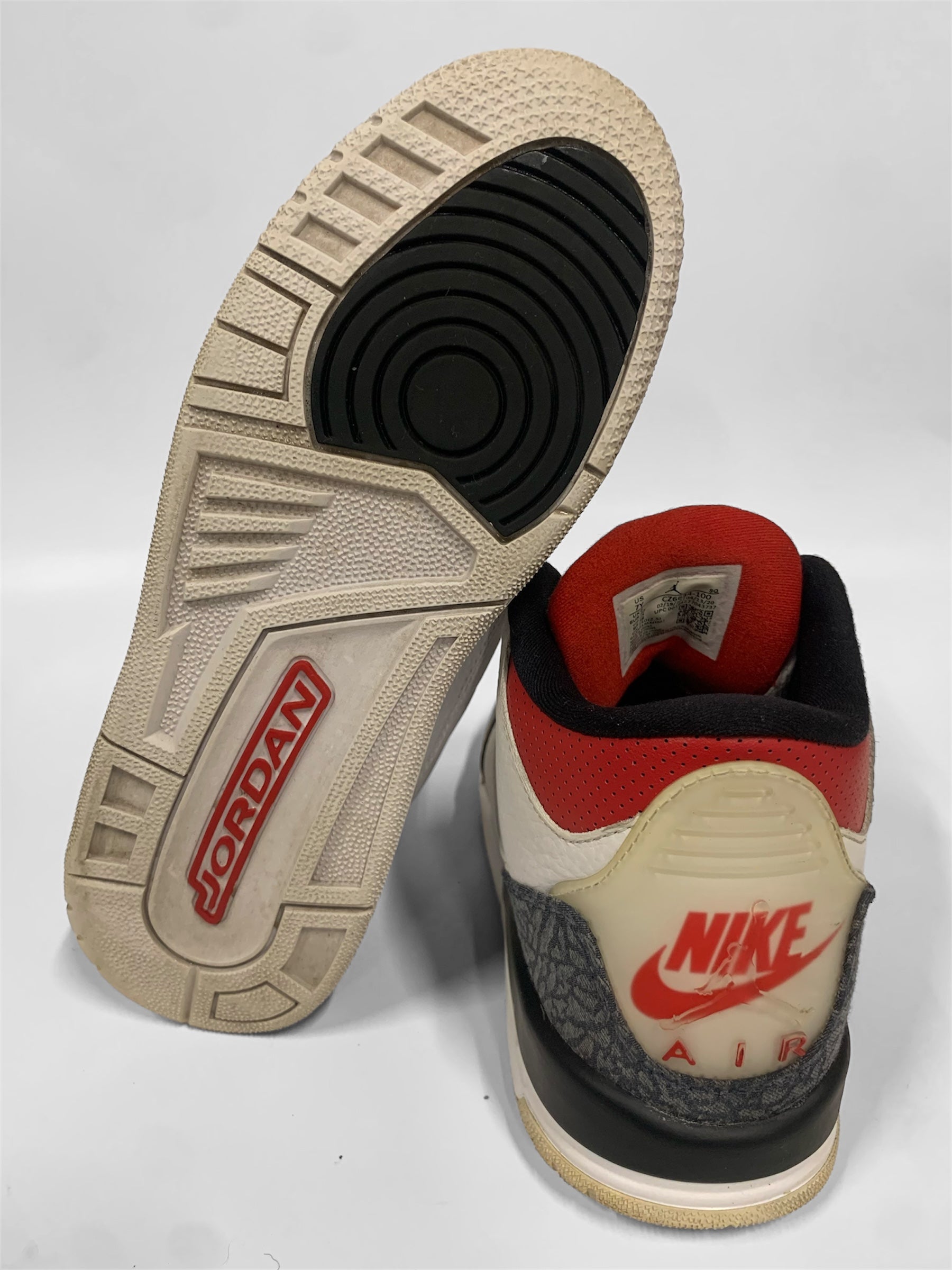 Air Jordan 3 Retro Denim SE 'Fire Red'