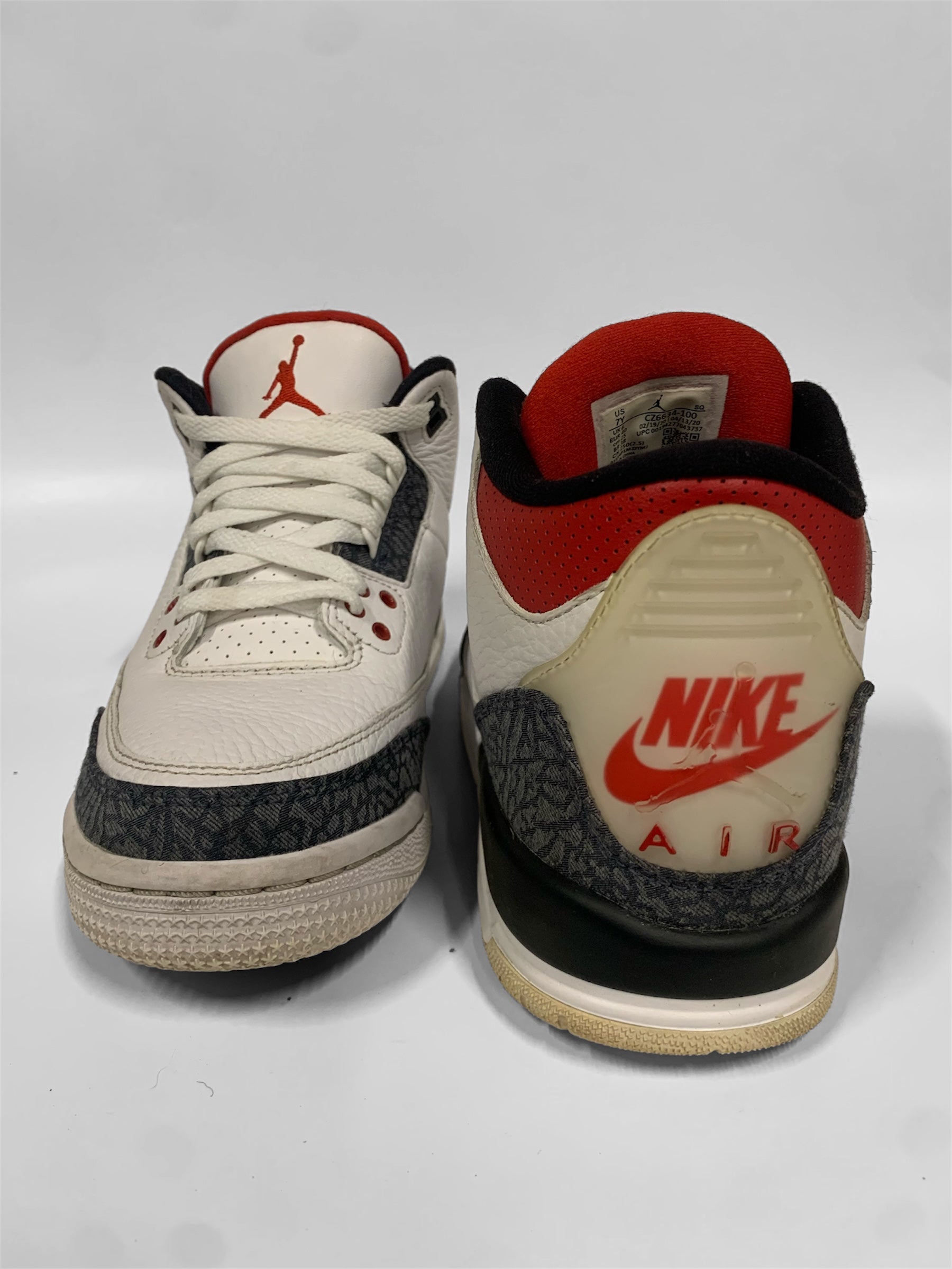 Air Jordan 3 Retro Denim SE 'Fire Red'